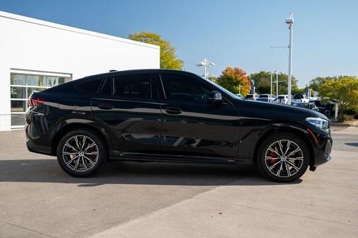 2023 BMW X6 xDrive40i