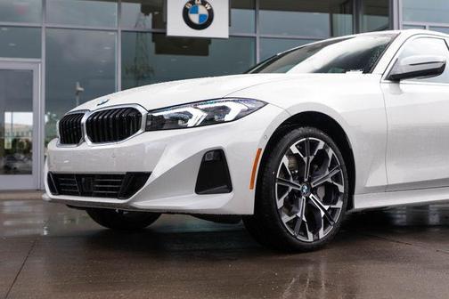 Mineral White Metallic 2026 BMW 330 xDrive NA