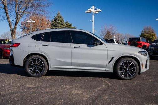 2024 BMW X4 M40i