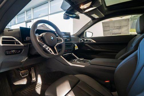 Mineral White Metallic 2026 BMW 430 i xDrive