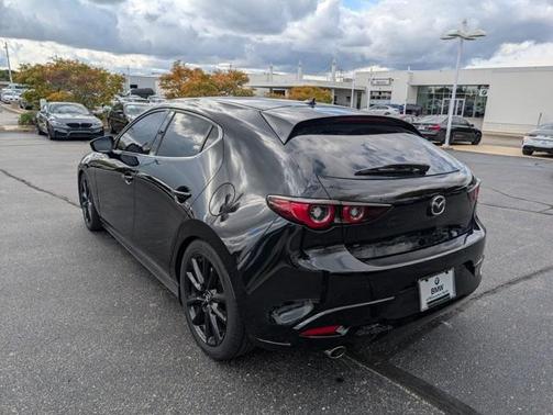2022 Mazda Mazda3 FWD w/Premium Package