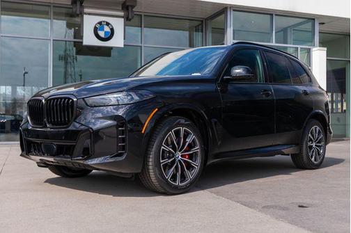 Black Sapphire Metallic 2026 BMW X5 xDrive40i