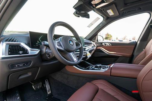Black Sapphire Metallic 2026 BMW X5 xDrive40i