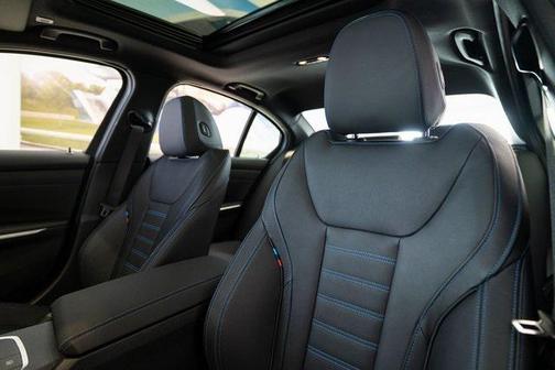 2026 BMW 330 xDrive NA