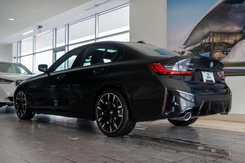 2026 BMW 330 xDrive NA