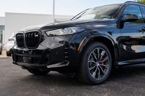 Black Sapphire Metallic 2026 BMW X5 M60i