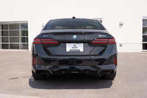 2026 BMW 550e 550e xDrive