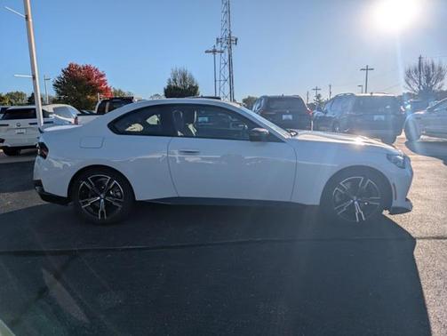 2023 BMW 230 i xDrive