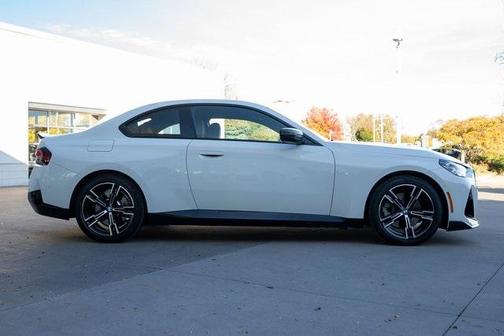 2023 BMW 230 i xDrive