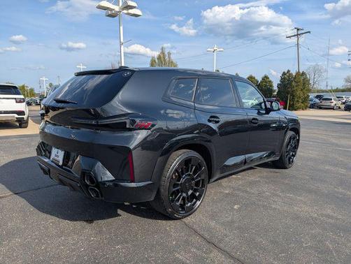 Black Sapphire Metallic 2025 BMW XM Base