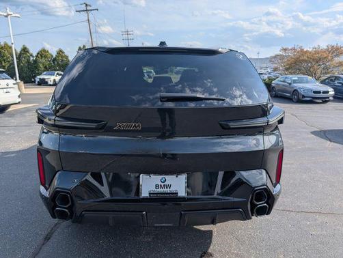 Black Sapphire Metallic 2025 BMW XM Base