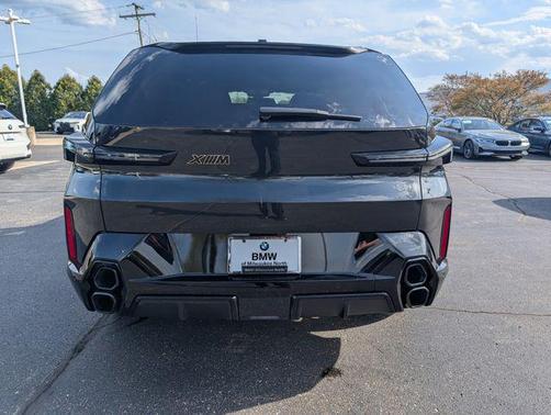 Black Sapphire Metallic 2025 BMW XM Base