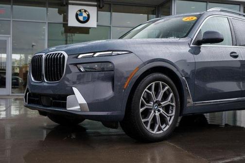 2025 BMW X7 xDrive40i