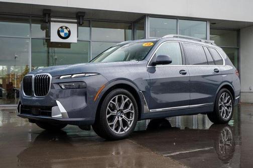 2025 BMW X7 xDrive40i
