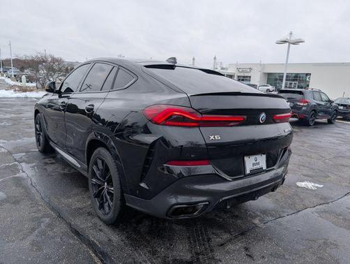 2023 BMW X6 M50i
