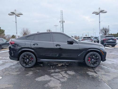 2023 BMW X6 M50i