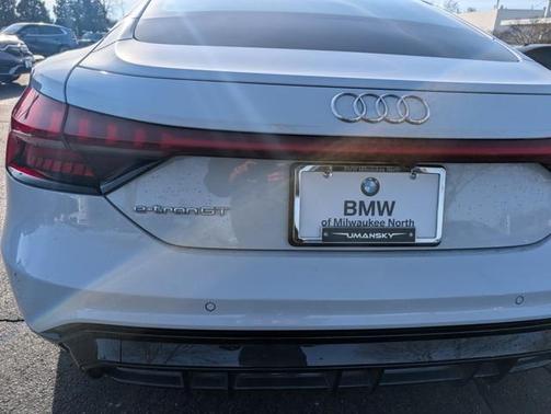 2023 Audi e-tron GT Premium Plus quattro
