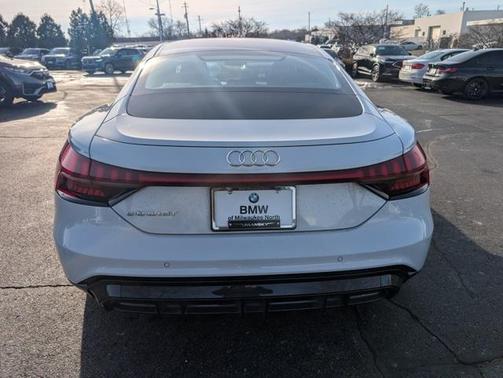 2023 Audi e-tron GT Premium Plus quattro