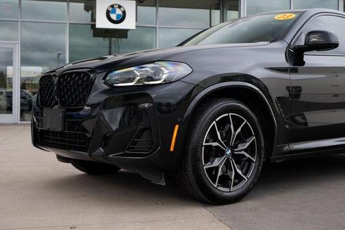 2023 BMW X4 xDrive30i