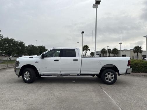 2025 RAM 2500 Lone Star Crew Cab 4x4 8' Box