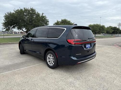 2025 Chrysler Pacifica L