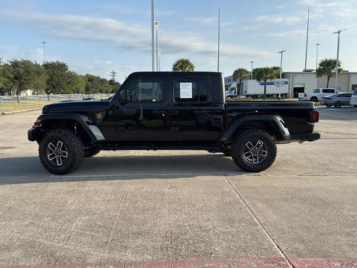 2023 Jeep Gladiator Willys 4x4