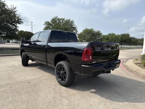 2025 RAM 2500 Laramie Crew Cab 4x4 6'4' Box