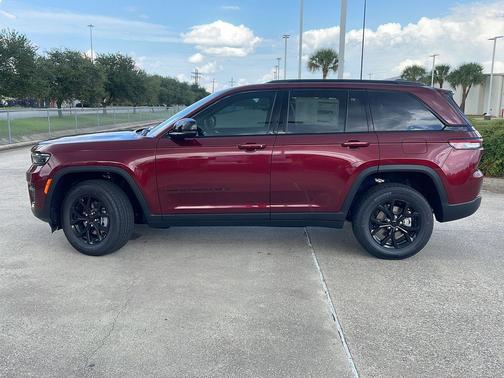 2025 Jeep Grand Cherokee Altitude