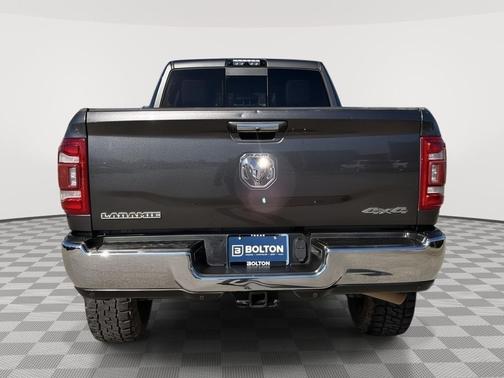 2019 RAM 2500 Laramie Crew Cab 4x4 6'4' Box