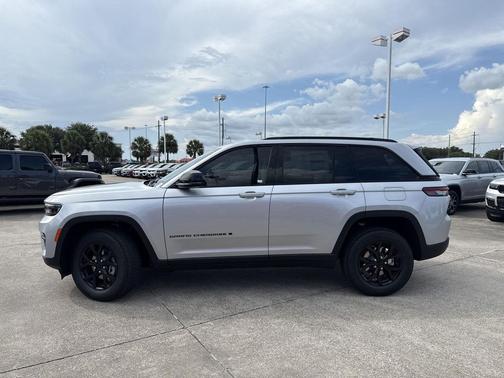2025 Jeep Grand Cherokee Altitude