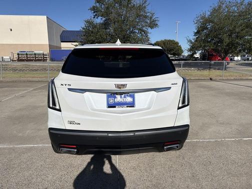 2022 Cadillac XT5 Sport