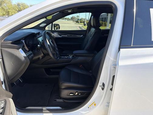 2022 Cadillac XT5 Sport
