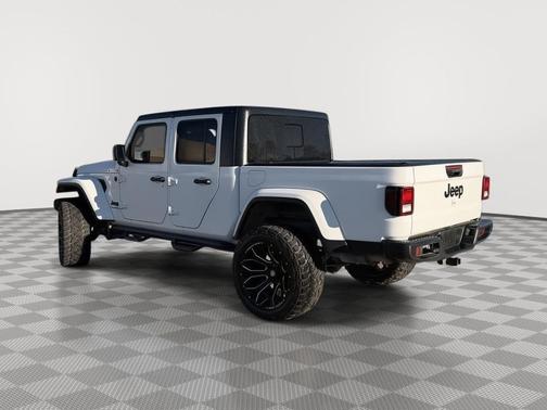 2021 Jeep Gladiator Willys 4x4