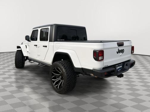2021 Jeep Gladiator Willys 4x4