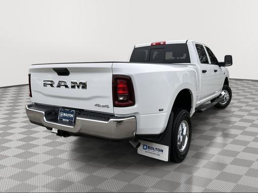 2026 RAM 3500 Tradesman Crew Cab 4x4 8' Box