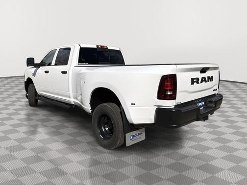 2026 RAM 3500 Tradesman Crew Cab 4x4 8' Box