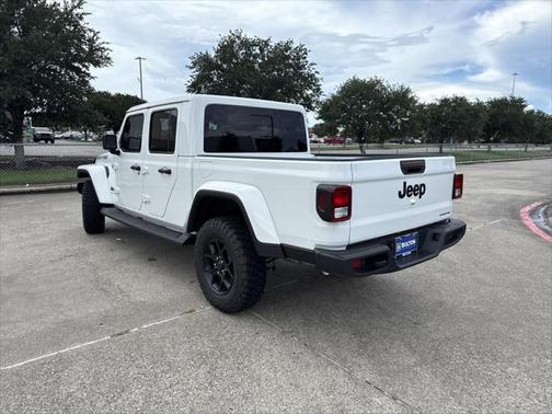 2025 Jeep Gladiator High Tide