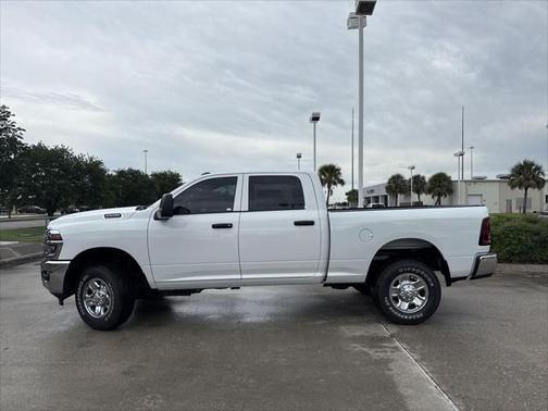 2025 RAM 2500 Tradesman Crew Cab 4x4 6'4' Box