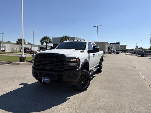 2025 RAM 2500 Tradesman Crew Cab 4x4 6'4' Box