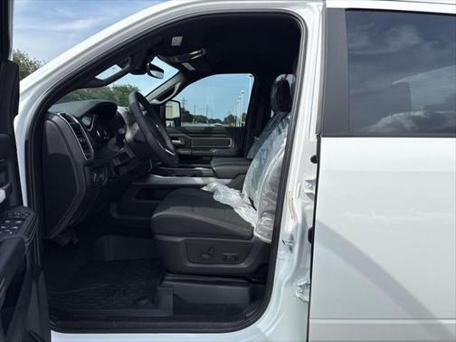 2025 RAM 2500 Lone Star Crew Cab 4x4 6'4' Box