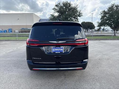 2025 Chrysler Pacifica L