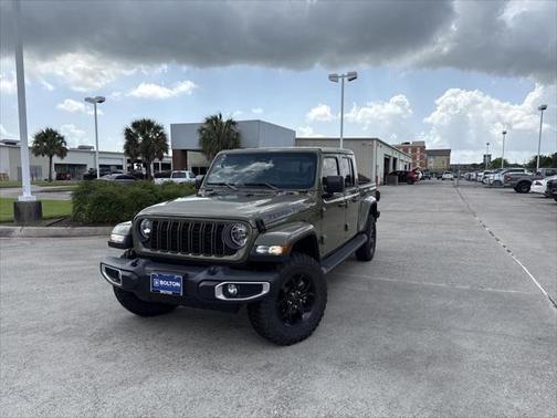 2025 Jeep Gladiator Sport
