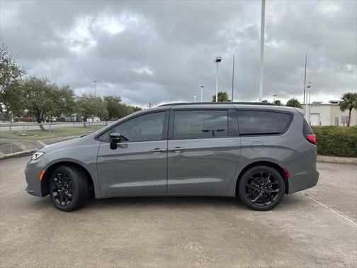 2025 Chrysler Pacifica Limited