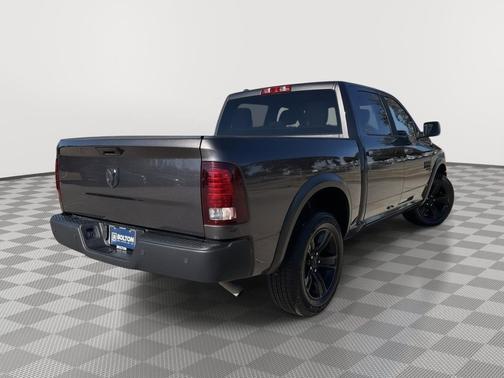 2024 RAM 1500 Classic Warlock Crew Cab 4x2 5'7' Box