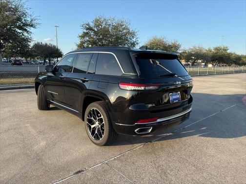 2025 Jeep Grand Cherokee Summit
