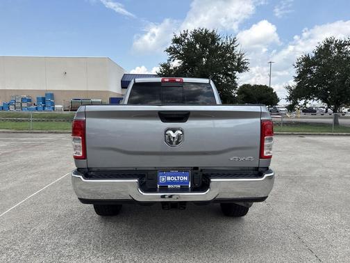 2024 RAM 2500 Tradesman Crew Cab 4x4 6'4' Box