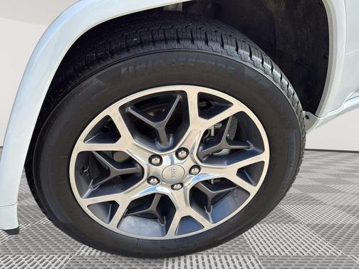 2019 Jeep Grand Cherokee Overland