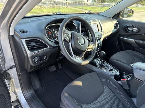 2021 Jeep Cherokee Latitude