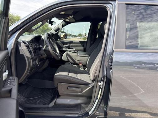 2025 RAM 1500 Warlock Crew Cab 4x4 5'7' Box