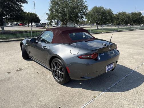 2018 Mazda MX-5 Miata Club